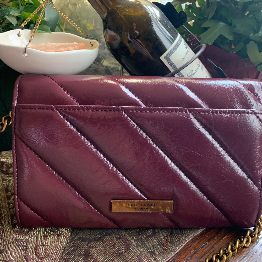 Authentic KURT GEIGER LONDON Quilted leather flap chain Crosby/Clutch - Picture 8 of 12